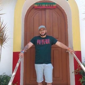 Meet your Posher, Joe